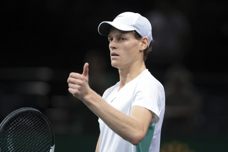 Alle Atp Finals semifinali Sinner-Medvedev e Alcaraz-Djokovic