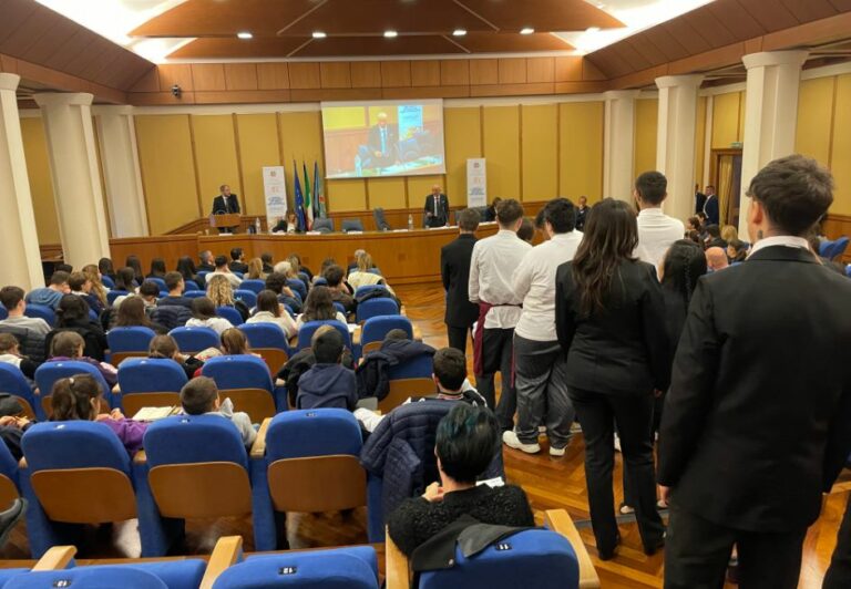 Consiglio regionale del Lazio celebra giornata per i diritti dell’infanzia
