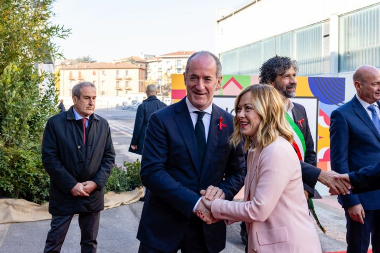 Meloni firma accordo per la coesione col Veneto “E’ locomotiva d’Italia”