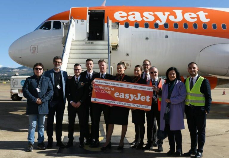 Primo volo easyJet atterra all’aeroporto di Comiso “Pio La Torre”