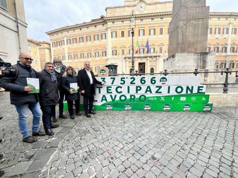 Lavoro, dalla Cisl 375 mila firme per una legge sulla partecipazione