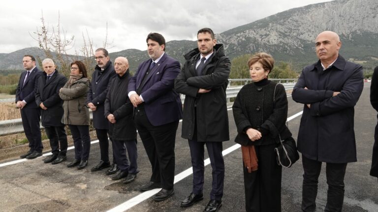 Riaperto al traffico il ponte di Oloè crollato dopo l’alluvione