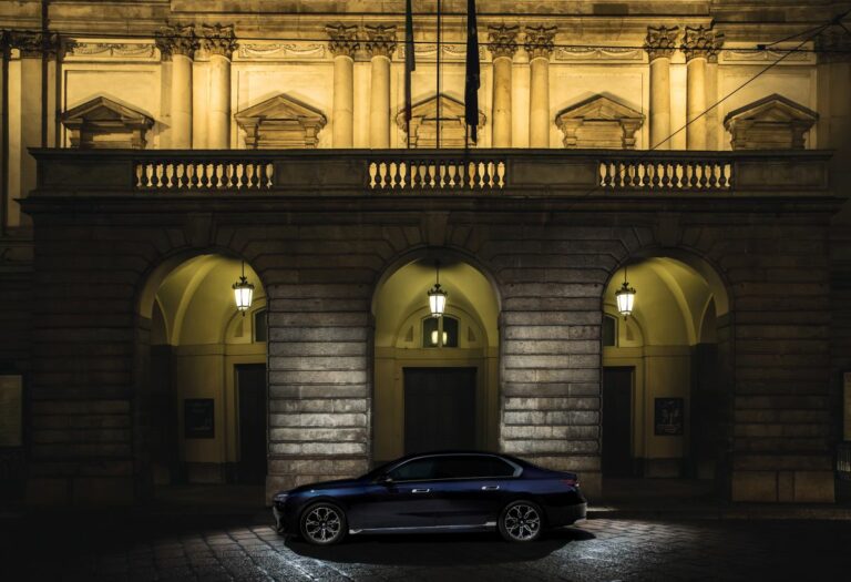 BMW celebra la serata inaugurale alla Scala con una mostra fotografica