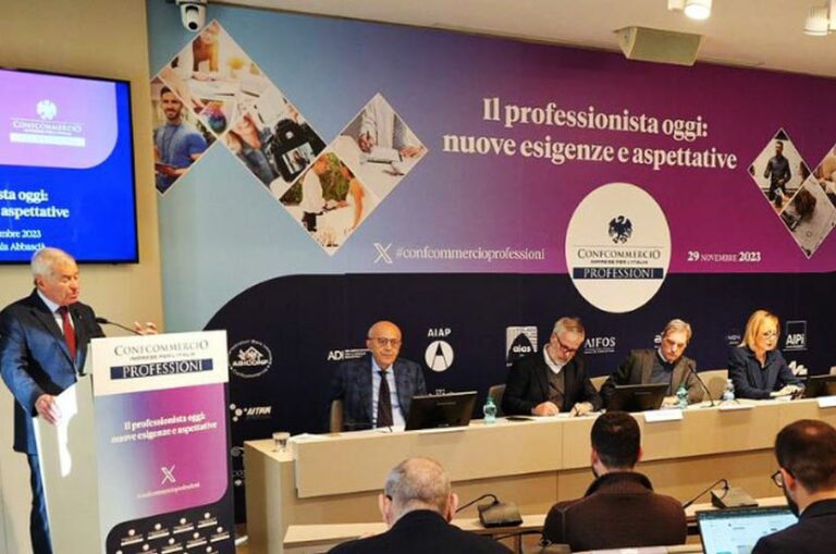 Professionisti in continuo aumento ma chiedono più tutele