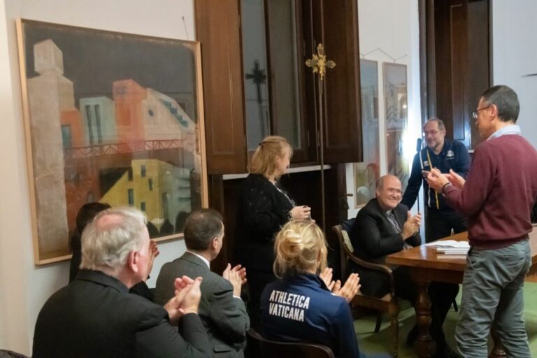 Da Athletica Vaticana testimone alla sorella di Donato Sabia