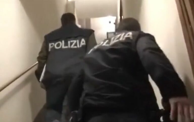 Scoperto giro di droga e prostituzione, 17 arresti tra il Foggiano e Bergamo