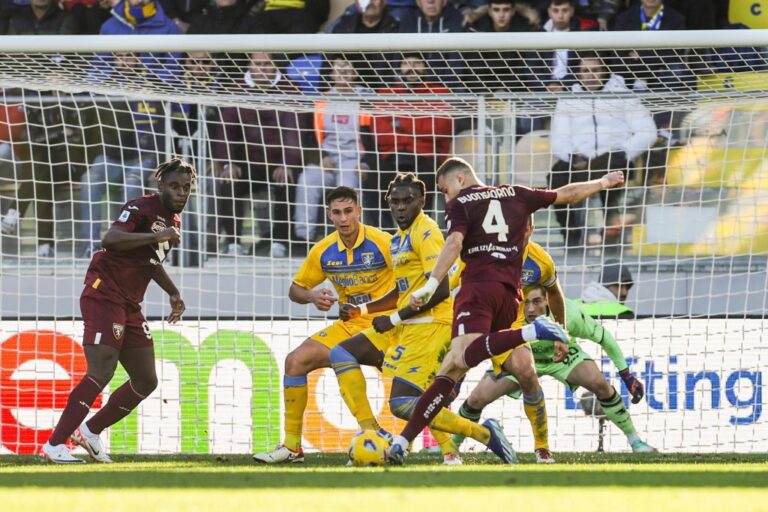 Niente reti allo Stirpe tra Frosinone e Torino