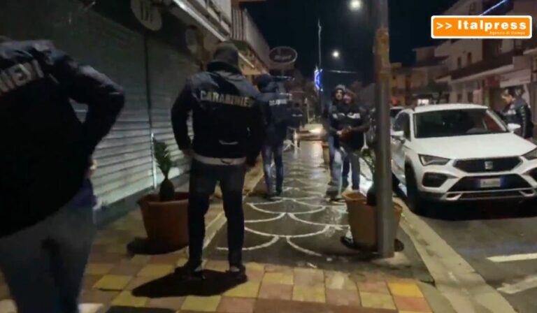 Latitante di Camorra catturato in una villetta del Salernitano