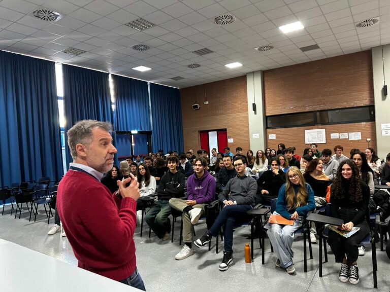 120 studenti del Liceo Copernico di Bologna a scuola di meteo