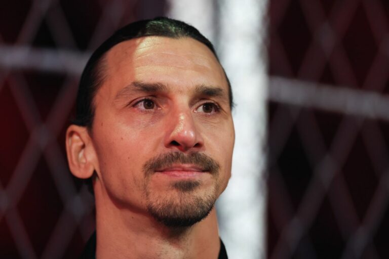 Ibrahimovic a Milanello, primo giorno da dirigente