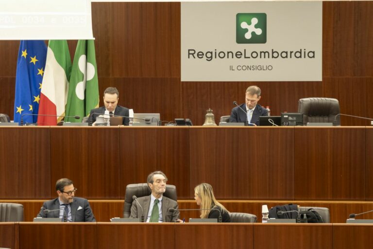 Fontana “Bilancio da 32 miliardi che non aumenta le tasse”