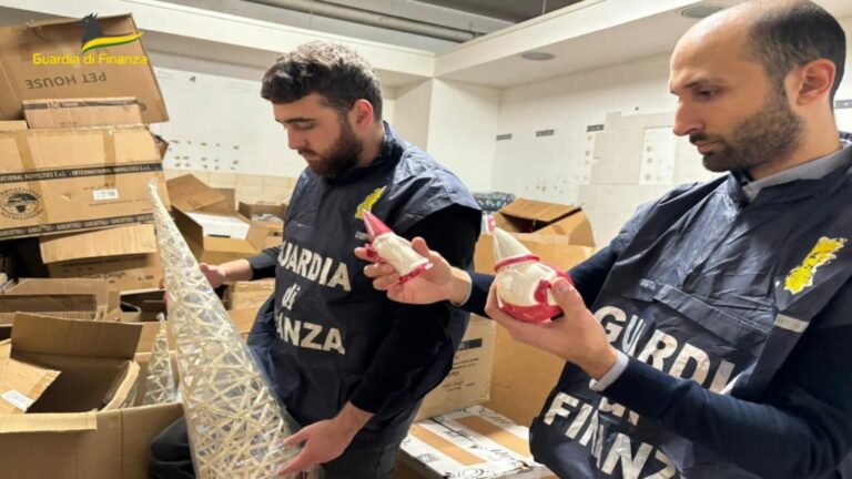 Monza, maxi sequestro di circa cinque quintali di fuochi d’artificio