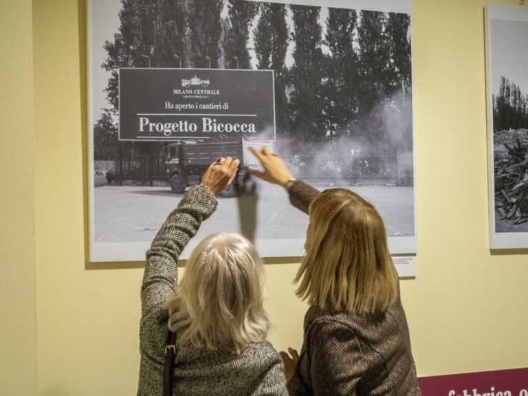 Dagli operai agli studenti, le trasformazioni del quartiere Bicocca in mostra
