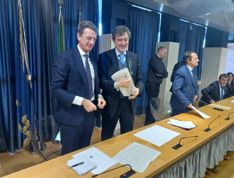 Firmato il nuovo contratto di servizio tra Regione Abruzzo e Trenitalia