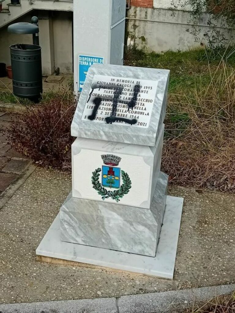 Lamporecchio, vandalizzata lapide in memoria partigiano
