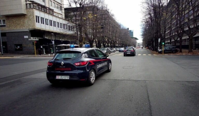 Rapina aggravata ed estorsione a Roma, fermato 23enne