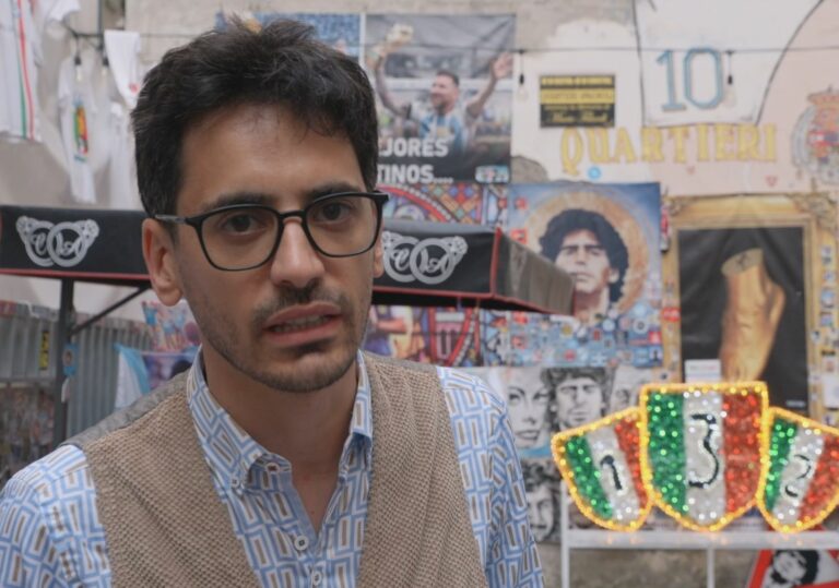 Su Raiplay “Faccende complicate” di Valerio Lundini