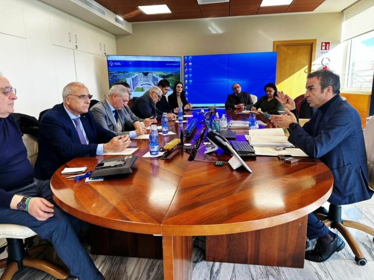 Calabria, Occhiuto a confronto con i sindacati sulla SS106