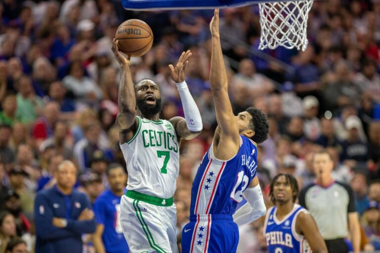 Boston inarrestabile in casa, Davis non basta ai Lakers