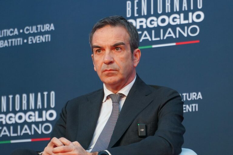 Incidente in auto per Occhiuto, lussazione alla spalla. La sua assistente in prognosi riservata
