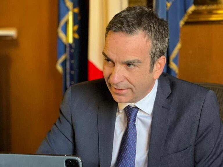 Occhiuto sta bene dopo l’incidente sulla A2, stabile l’assistente