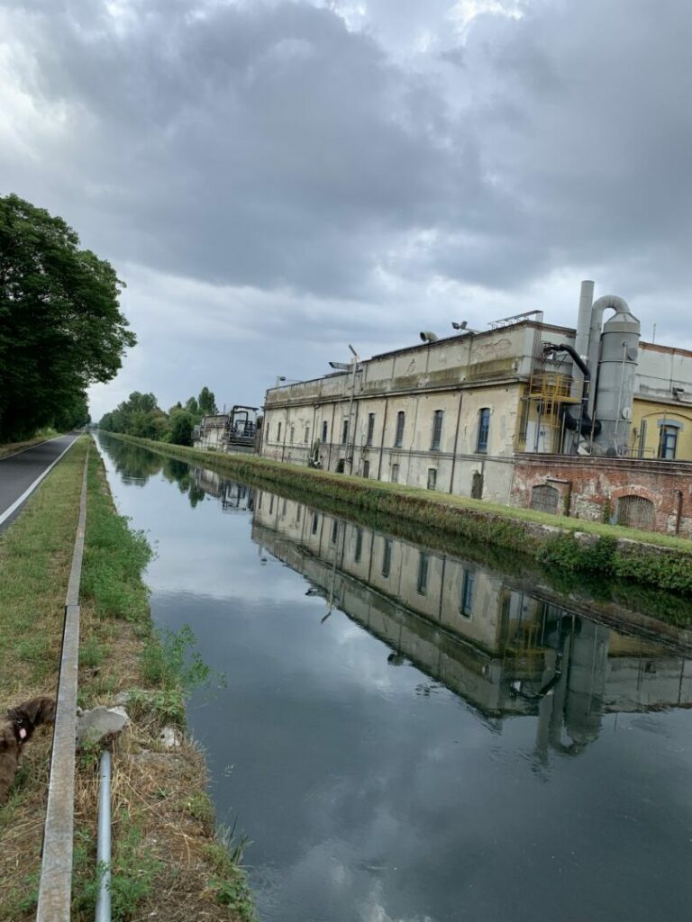 Milano, recuperato corpo privo di vita di un ottantenne nel Naviglio