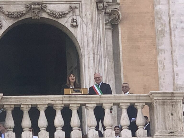 La “Lupa Capitolina” a Paola Cortellesi “Roma è la mia casa”