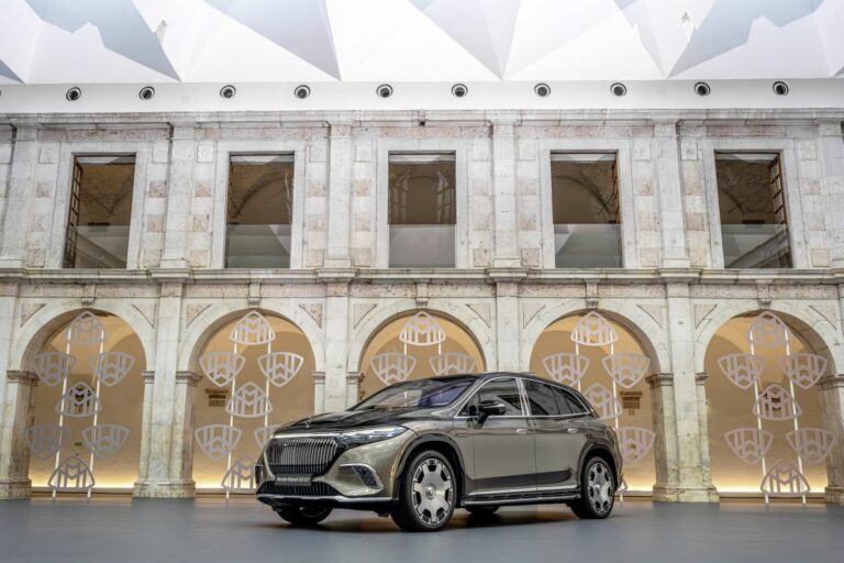 Nuova Mercedes-Maybach EQS SUV, il lusso secondo la Stella