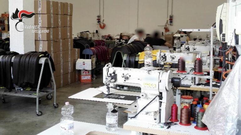 Milano, sfruttamento manodopera in 8 opifici. Deferiti 10 imprenditori