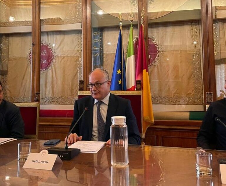 Gualtieri “Malagrotta polo strategico, incendi vulnus grave”