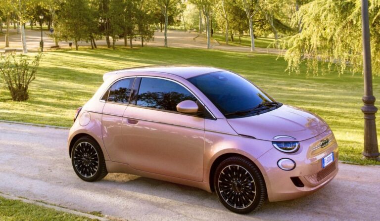 Fiat, Francois “500e continua suo successo, cliente è al centro”