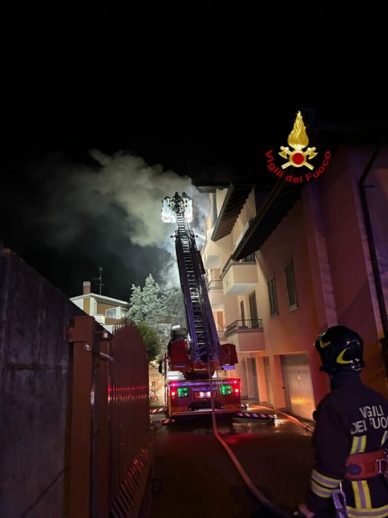 Busto Garolfo, incendio in appartamento. In salvo padre, madre e figlio