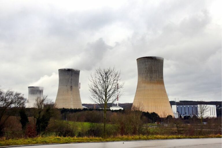 Studio EY, nucleare determinante per la transizione energetica