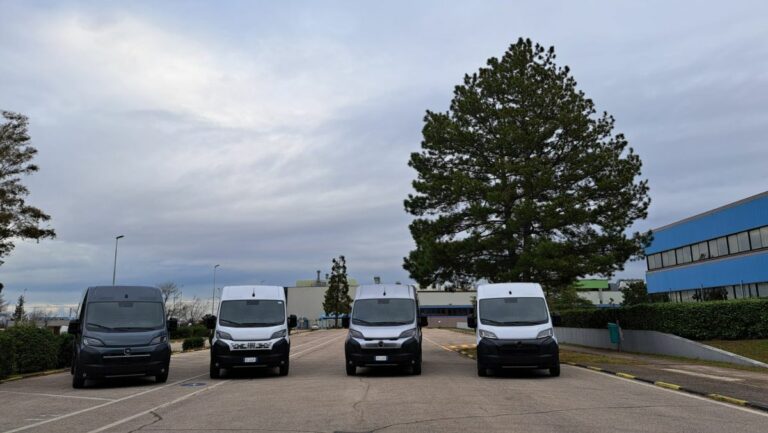 Stellantis, Tavares ad Atessa conferma impegno gruppo sugli LCV