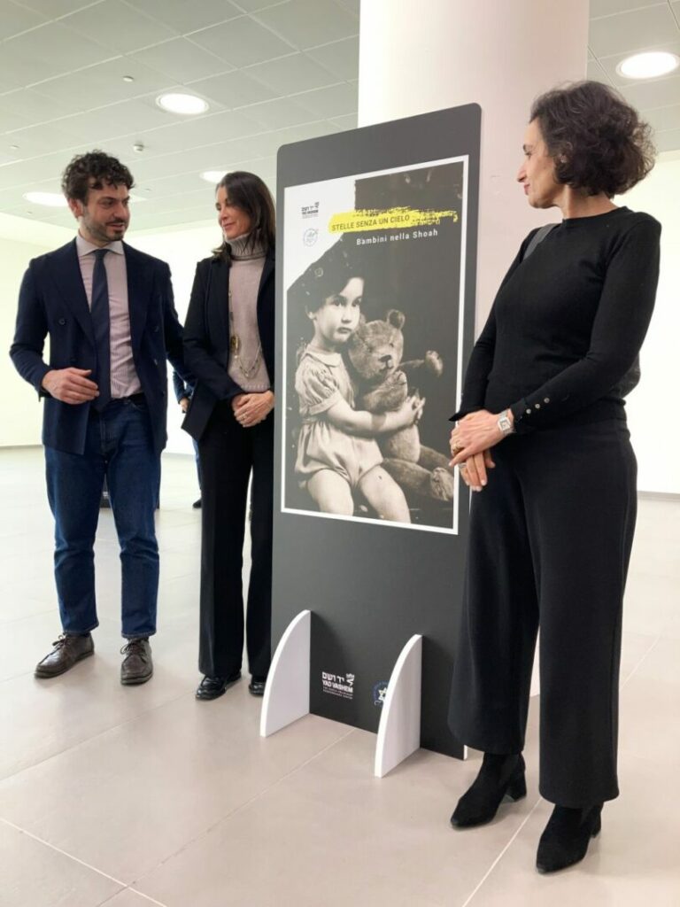 Shoah, inaugurata a Linate mostra itinerante “Stelle senza un cielo”