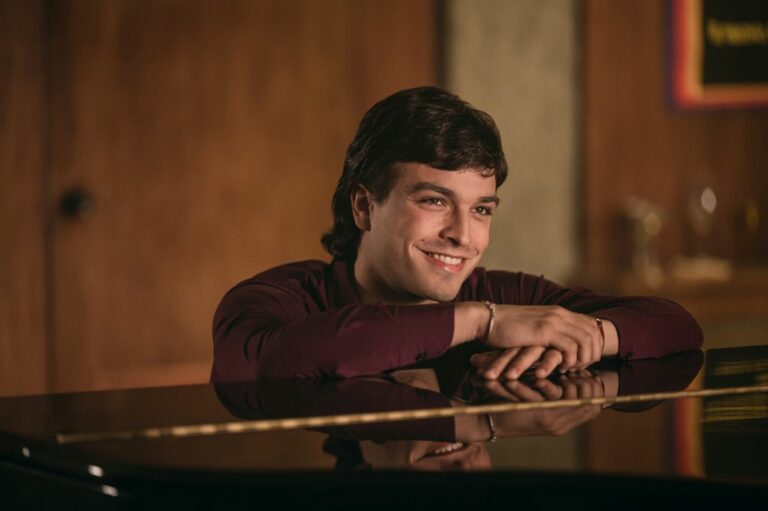 Leo Gassmann è Califano in tv “Porto avanti tradizione di famiglia”