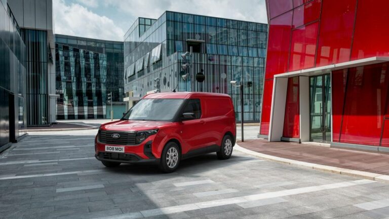 Nuovo Ford Transit Courier, più spazio e connettività