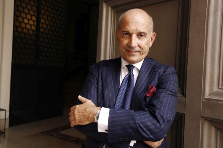 A Emanuele Grimaldi Honorary Industrial Doctorate, congratulazioni Alis
