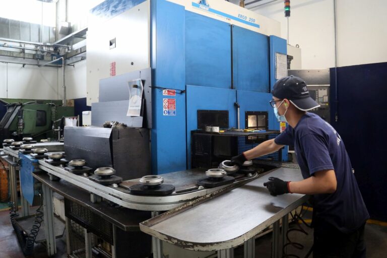 Lavoro, l’ideologia non ha imparato la lezione