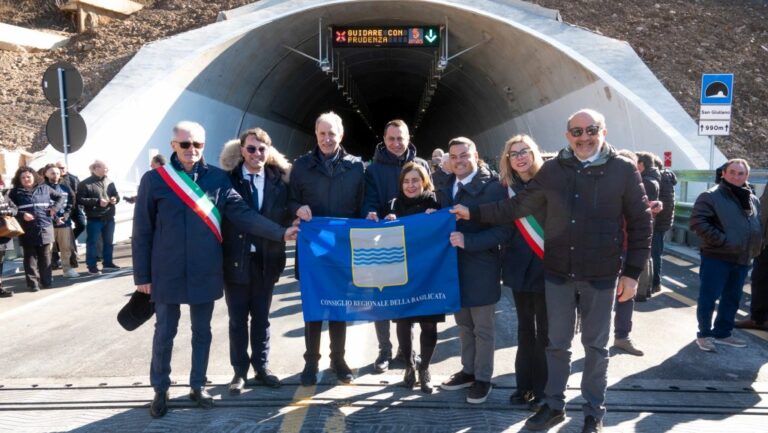 Inaugurato 6° lotto Tito-Brienza, Bardi “Felice per la Basilicata”
