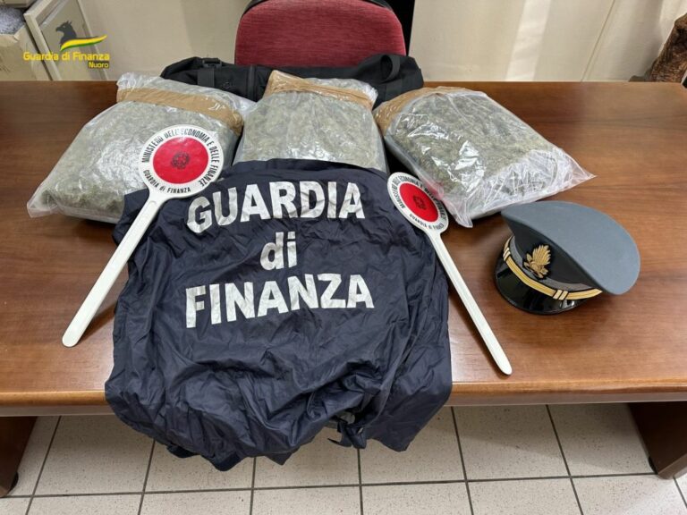 Nuoro, in possesso di 3 kg di marijuana. Arrestato