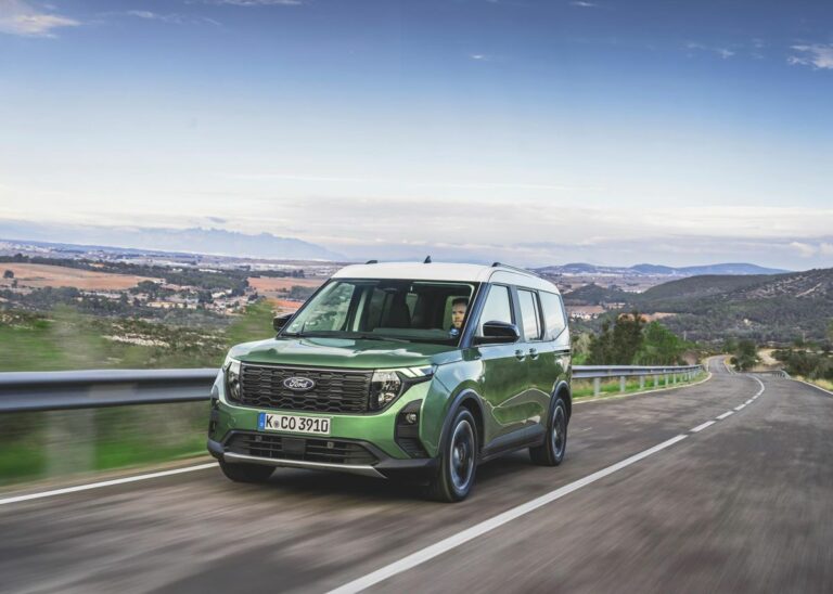 Ford presenta il nuovo Tourneo Courier