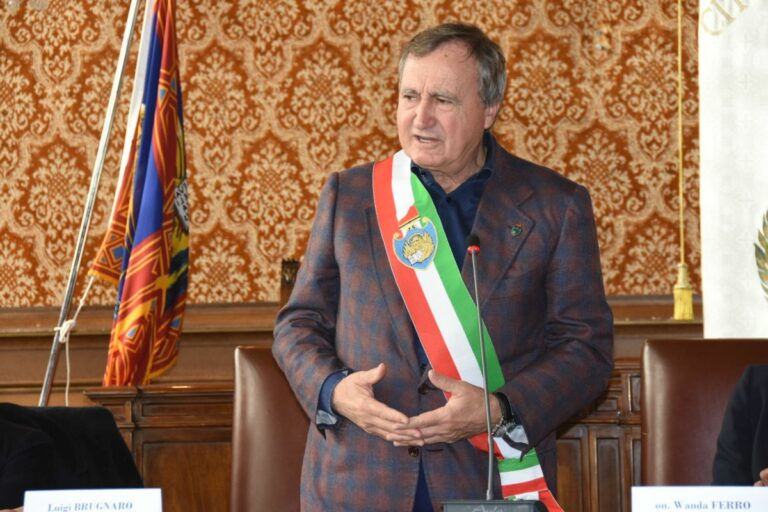 Il sindaco Brugnaro a Ca’ Corner per l’inaugurazione della mostra sulla Shoah