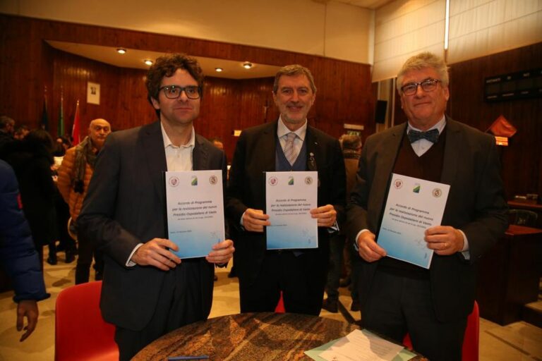 Presidente Marsilio firma accordo di programma per il nuovo ospedale di Vasto