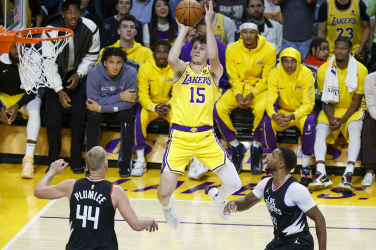I Lakers passano a Boston, Knicks inarrestabili