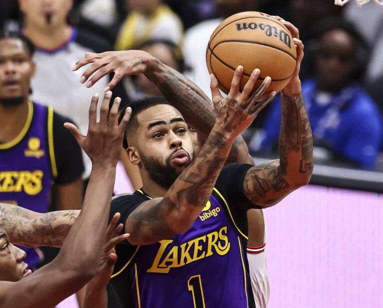 Lakers e Clippers vincono in trasferta, ok Cleveland