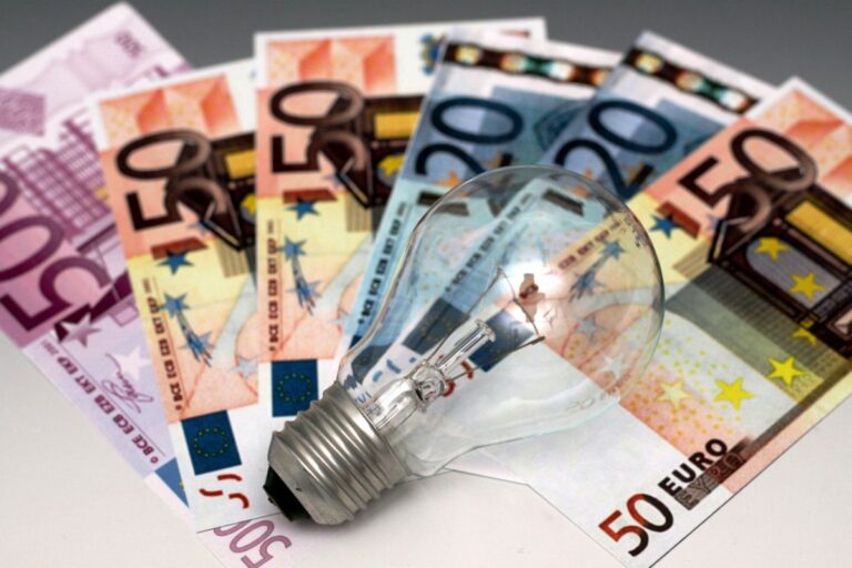 Elettricità, pubblicati risultati aste per Servizio a tutele graduali