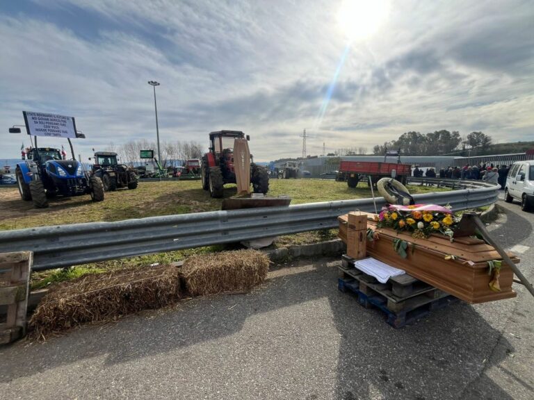 Occhiuto “Subito un tavolo con gli agricoltori in Regione Calabria”