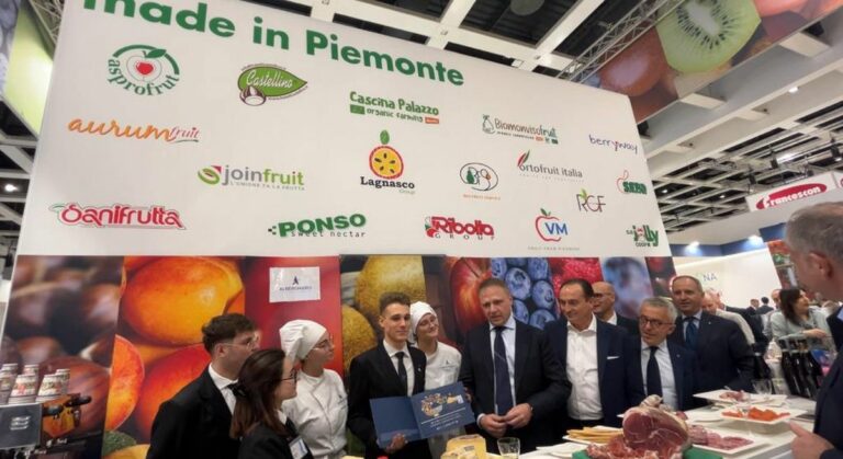 Lollobrigida insieme a Cirio a Berlino per promuovere frutta Piemonte