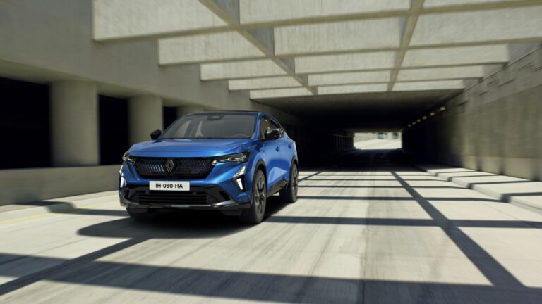 Al via gli ordini di Renault Rafale E-Tech Full Hybrid